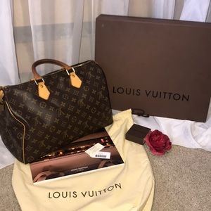 Louis Vuitton 35 Speedy Bag 🔐
